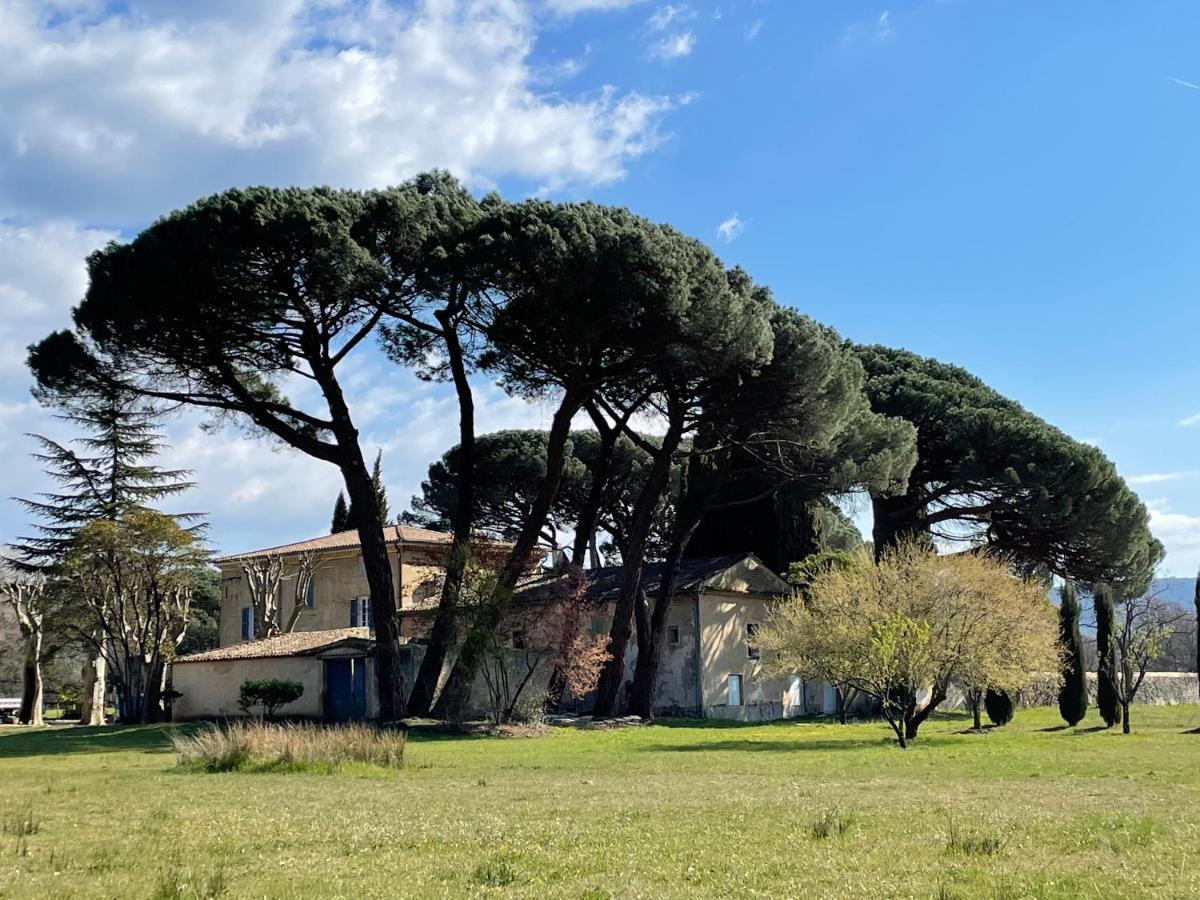 La Pavoyere Hotel Mormoiron Bagian luar foto