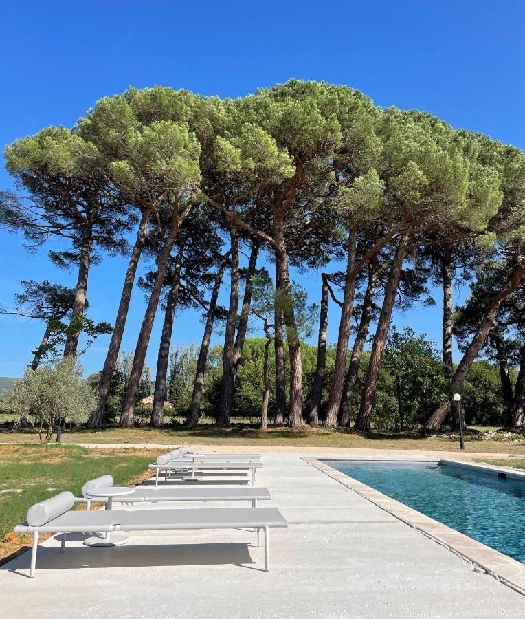 La Pavoyere Hotel Mormoiron Bagian luar foto