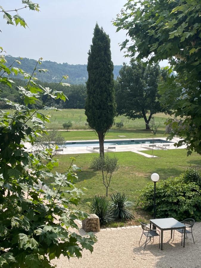 La Pavoyere Hotel Mormoiron Bagian luar foto